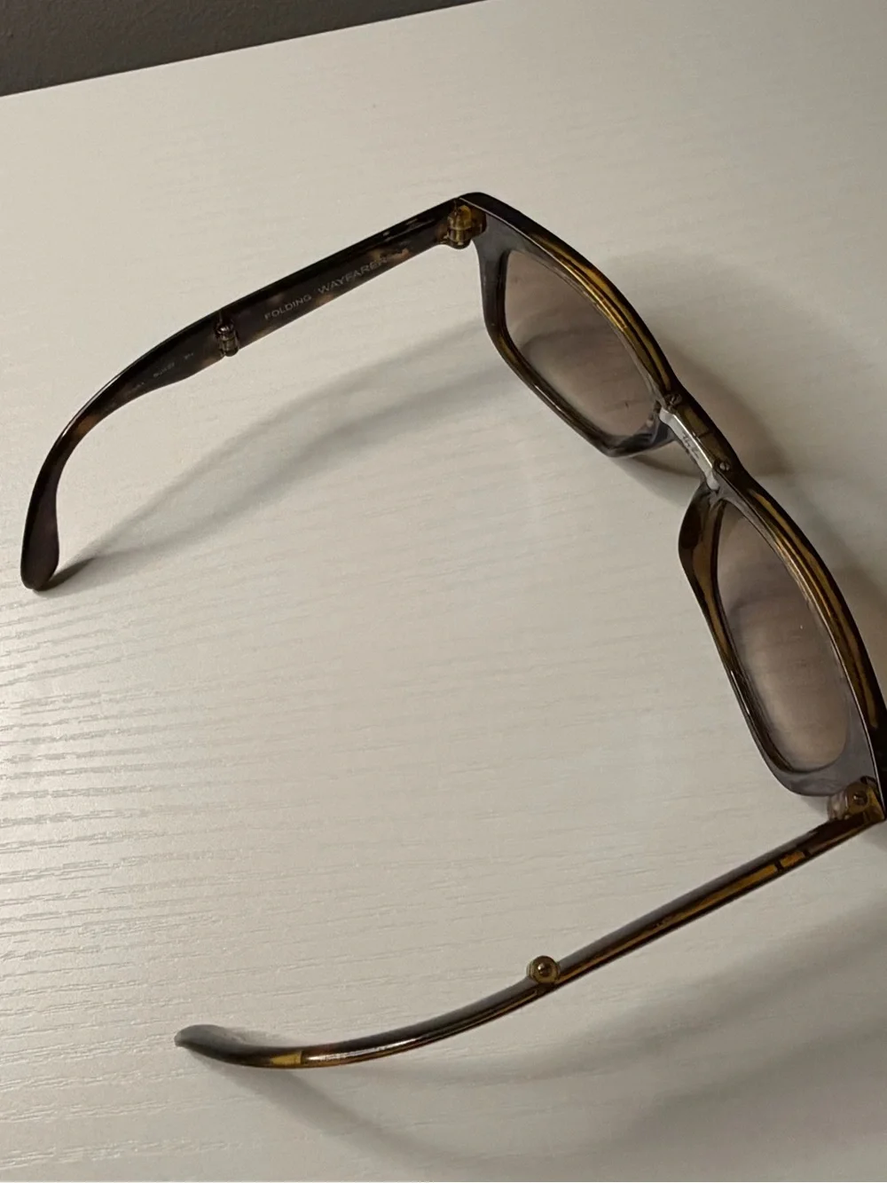 Ray-Ban Tortoiseshell Wayfarer Sunglasses with Brown Gradient Lenses